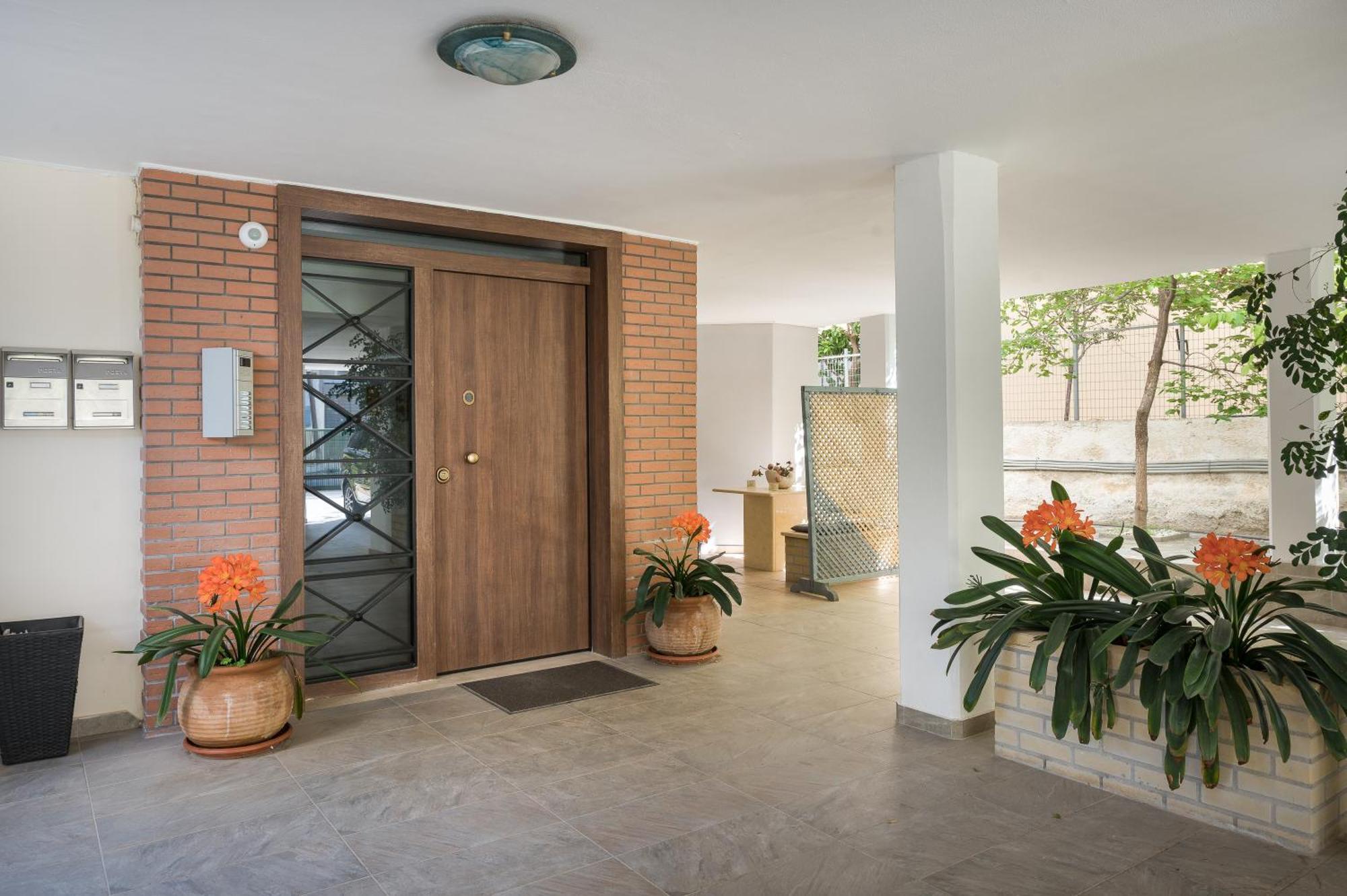 Glyfada'S Cosy Apartments Атина Екстериор снимка