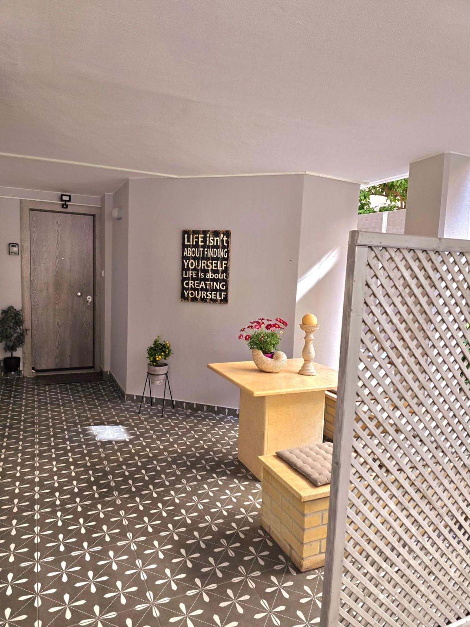 Glyfada'S Cosy Apartments Атина Екстериор снимка