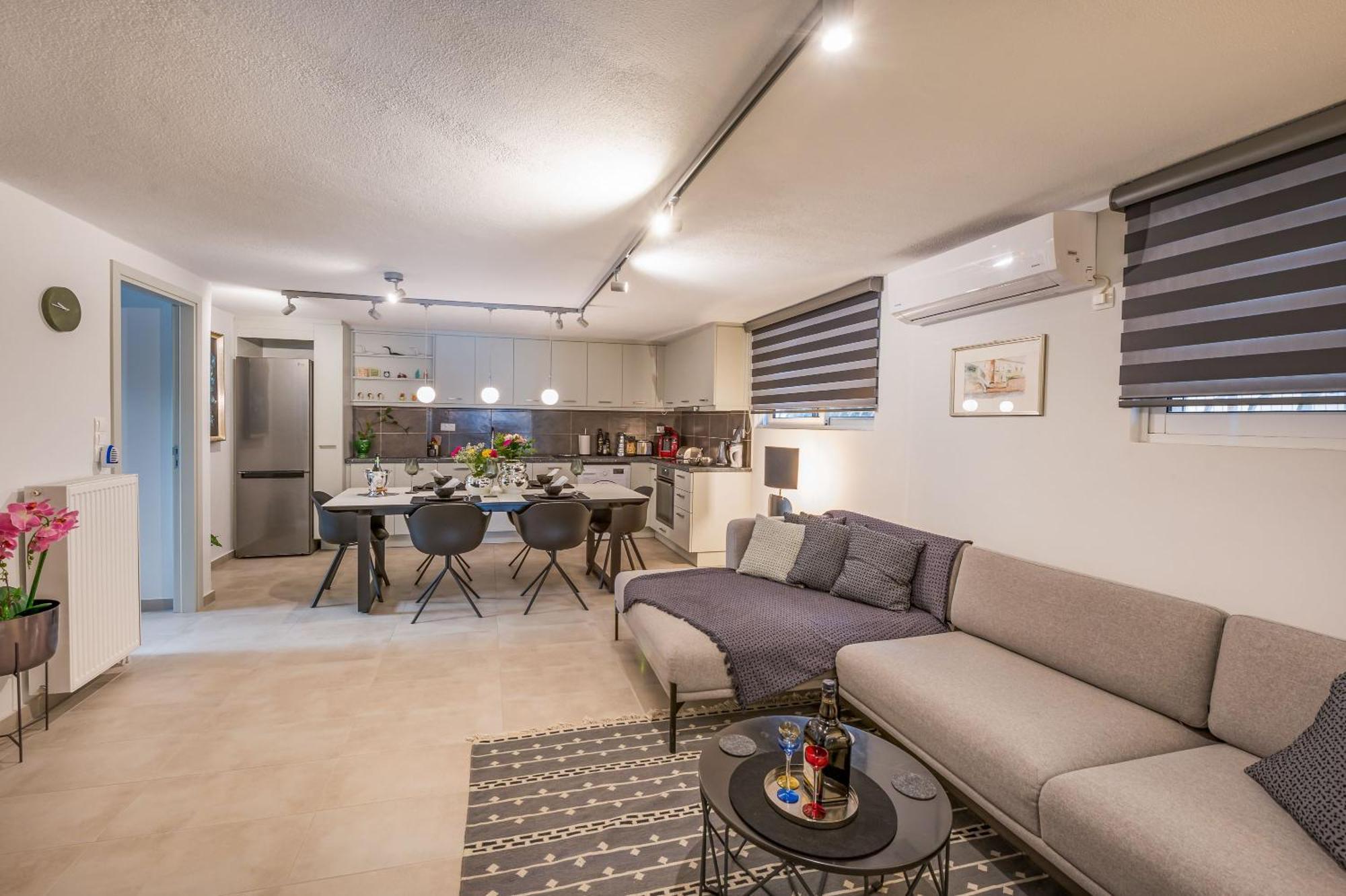 Glyfada'S Cosy Apartments Атина Екстериор снимка