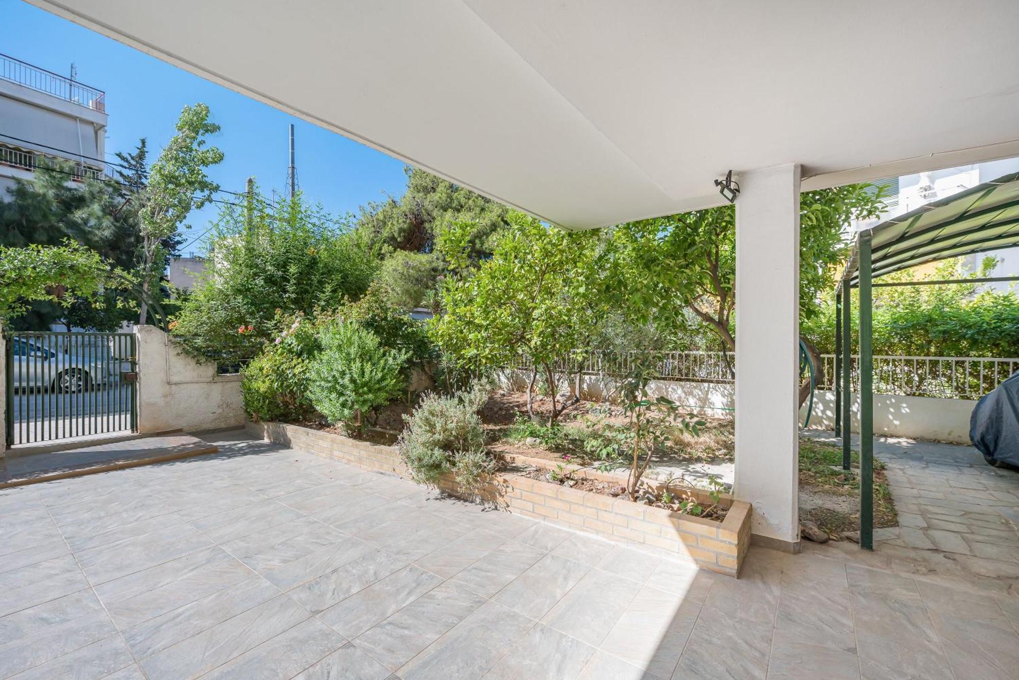 Glyfada'S Cosy Apartments Атина Екстериор снимка